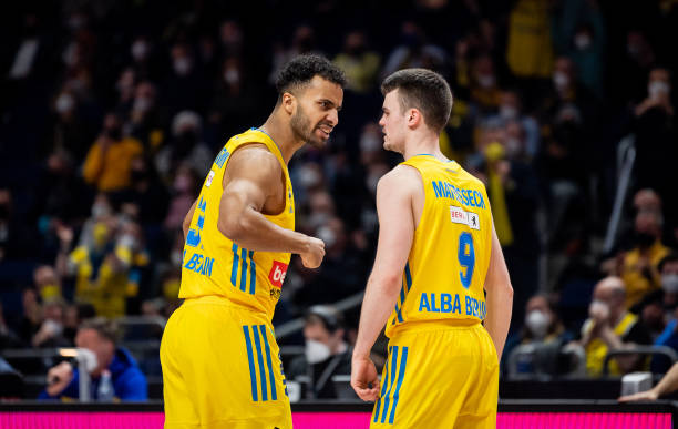 在各自的位 在各自的位